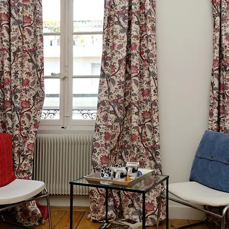 Apartamento 22 *
