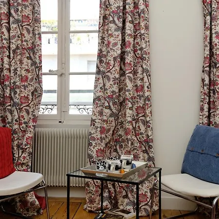Apartment 22 *