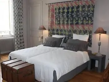Apartment 22